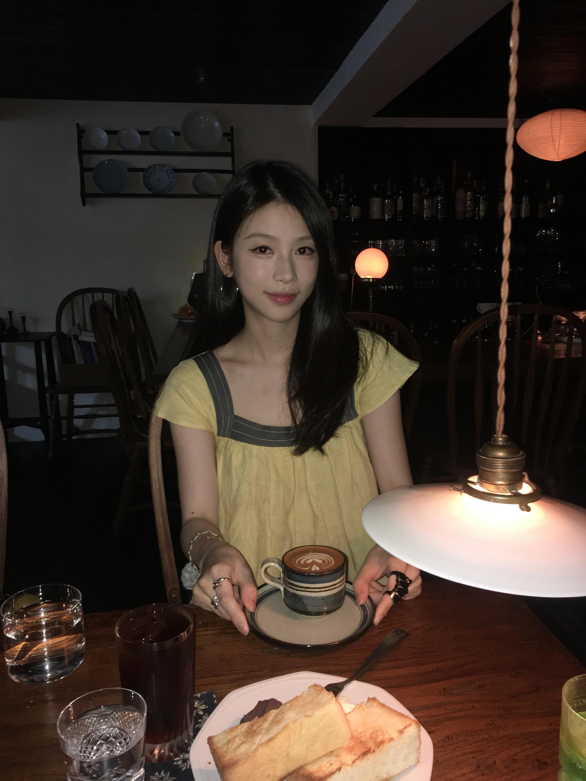 lmr刘梦芮萧靖琳lmr刘梦芮窈窈有期“所有的往事都会随风散去  但我的爱永恒”