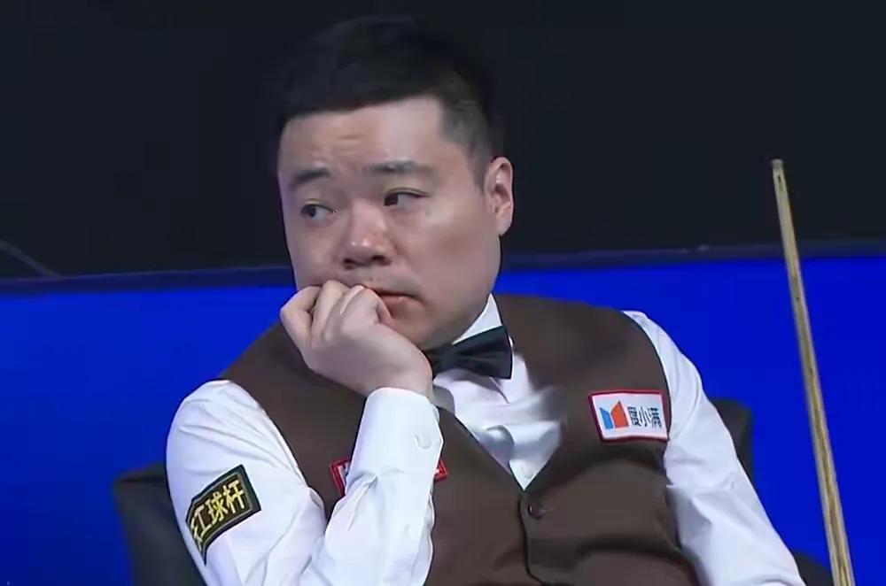 丁俊晖惊险战胜中国小将！全程观看整场比赛，让人感慨万千……

1.比赛惊心动魄，
