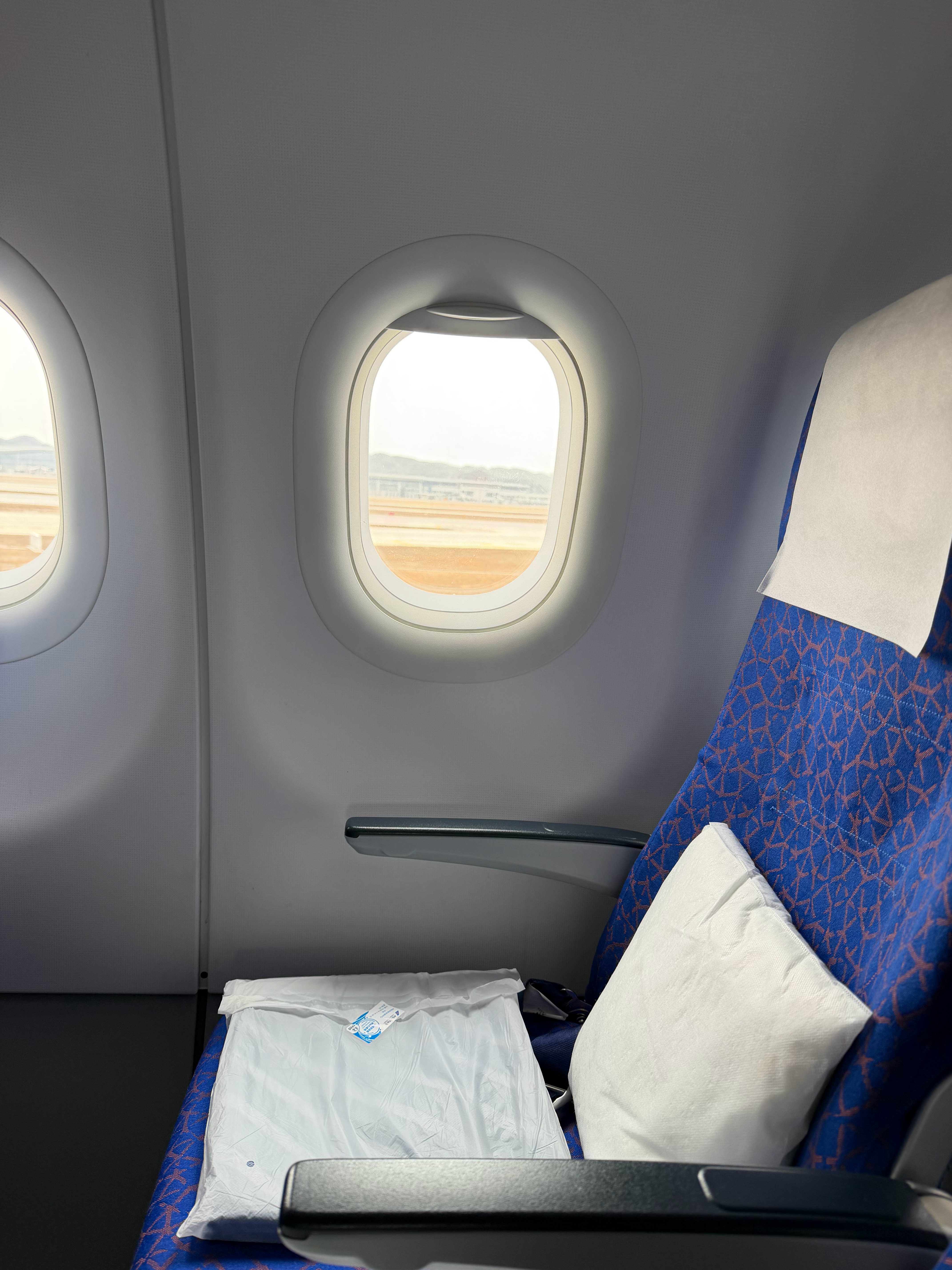 今天飞三趟，这是第二趟  兰州·兰州中川国际机场