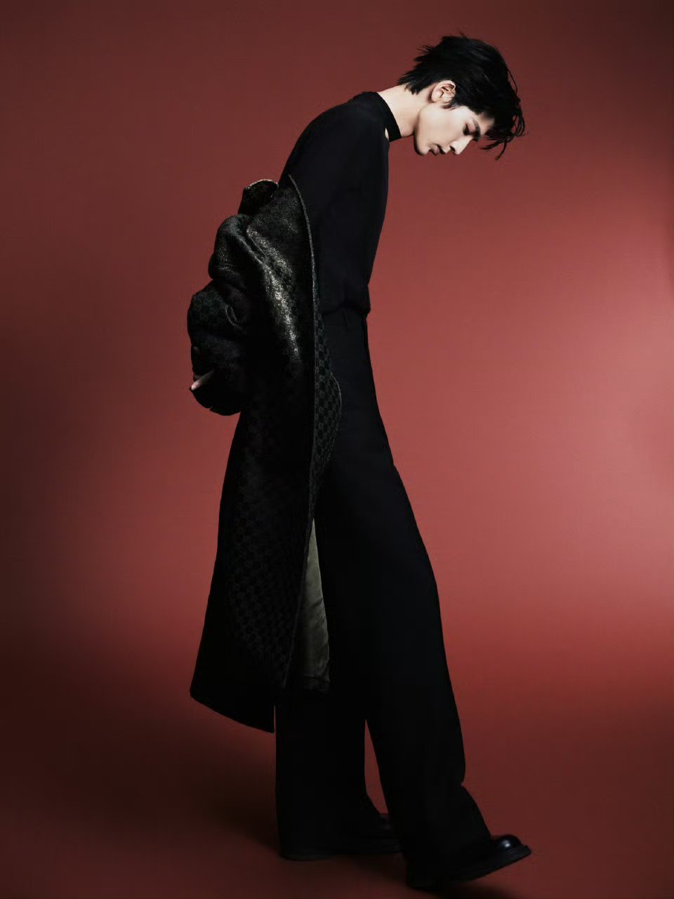 张凌赫上海gucci活动路透，凌赫好帅 简直是老公啊 