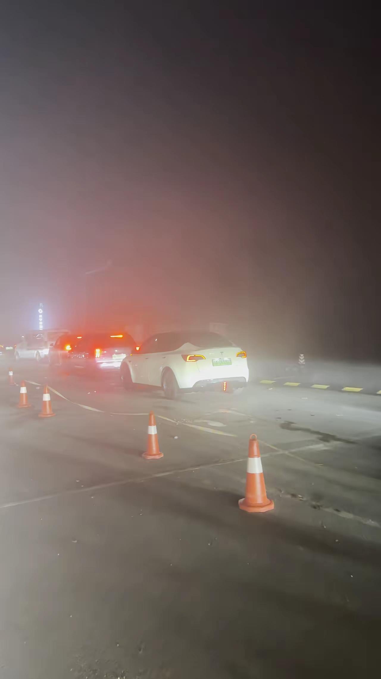 让你们不要买电车，不要买电车，不相信！你看凌晨1:12...
现在是十月一号凌晨