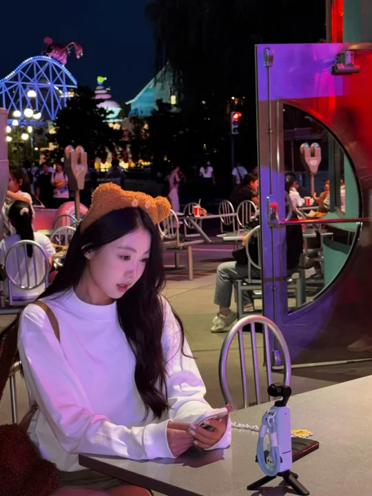 快帮我看看在环球拍到了哪个idol