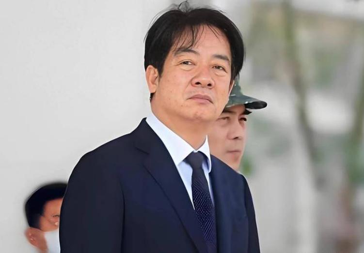 [月亮]日菲擅划台湾以东海域边界损害中方权益，台当局谄媚附和遭外交部严厉痛批
