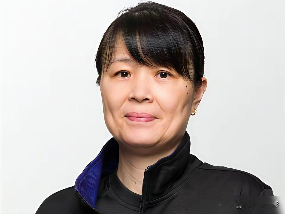 日本乒协疯了？张本智和全家，老公管女队，老婆管男队，直接把国家队变成了他家开的。