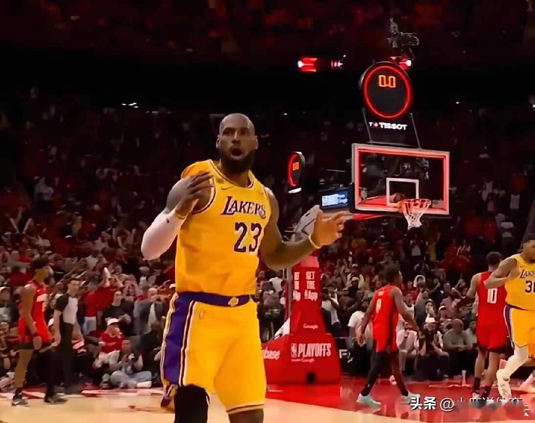 火湖G3漏吹詹姆斯踩线谁懂啊！火湖G3最后半分钟，我都准备骂湖人不争气了！41岁