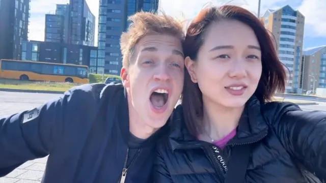 【温婉的万远，优雅而松弛，幸福生活令人羡慕】万远是德国籍华裔乒乓球运动员，199