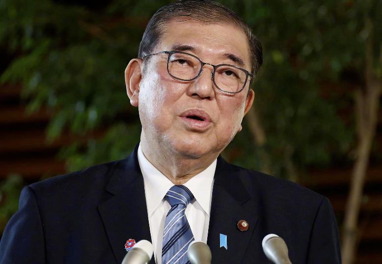 在7月21日的一档访谈节目中，日本前首相石破茂面对全日本观众，直接将现任领导人高