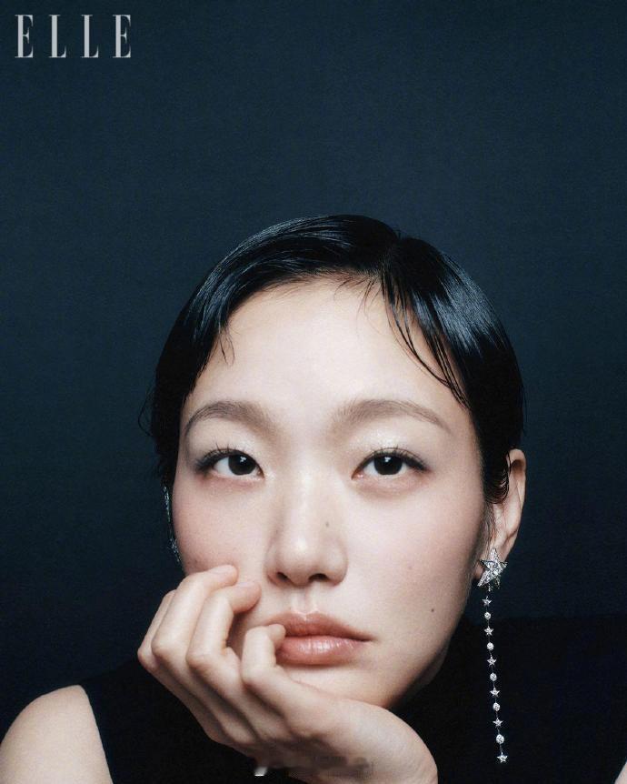 金高银超短发怼脸拍金高银✖️ELLE Korea D Edition 电子刊封面