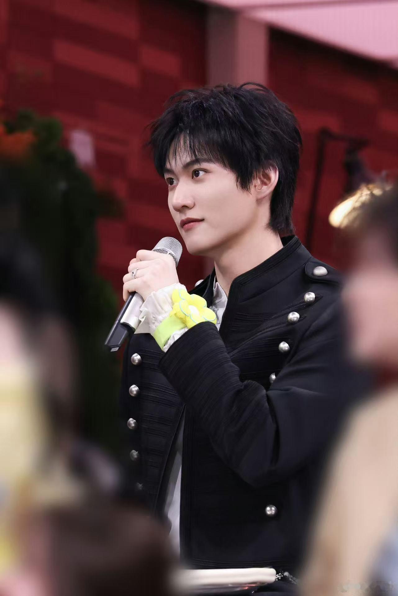 湖南卫视考古周柯宇湖南卫视连发20条周柯宇 可盐可甜周柯宇！综艺搞笑、舞台耀眼、