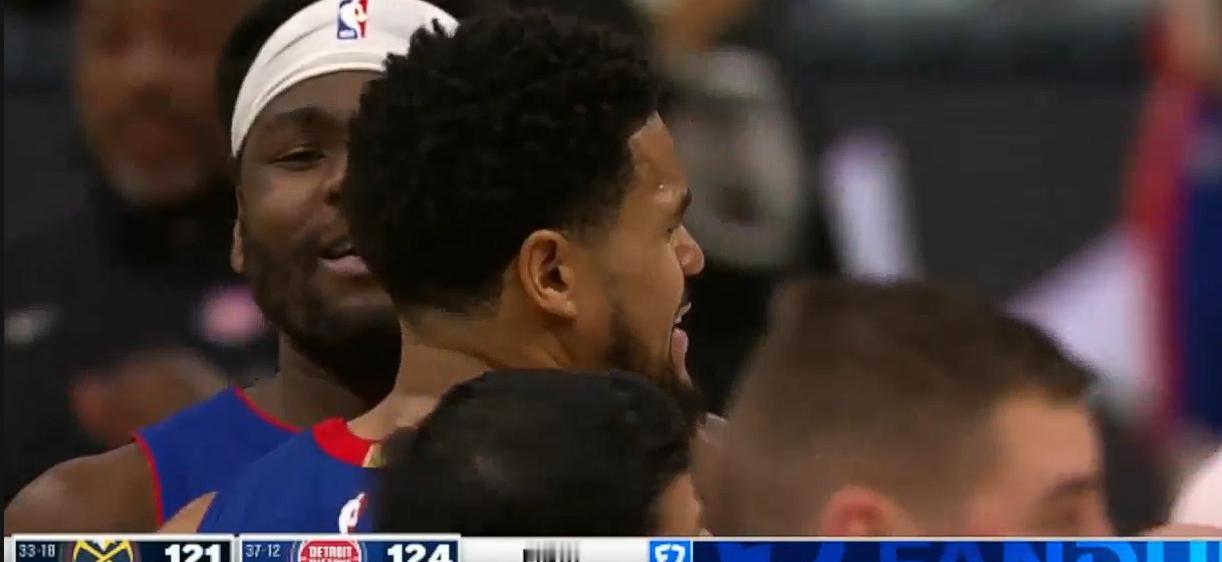 25-26赛季NBA常规赛，活塞124-121击败掘金，末节掘金队打出一波流一度