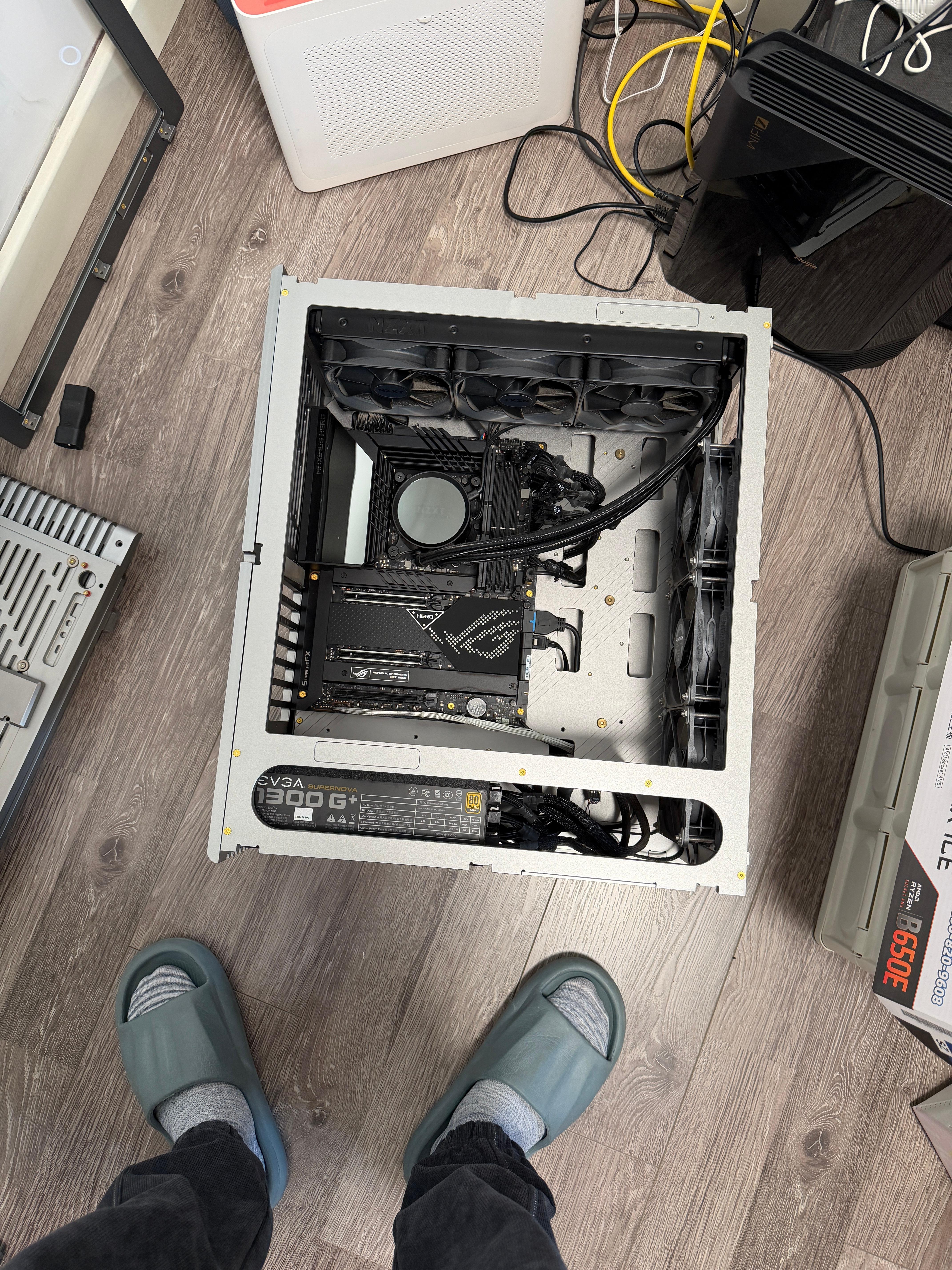 每次卖自己DIY好的电脑都非常痛苦，整机没人买，卖散件又费时费力。 