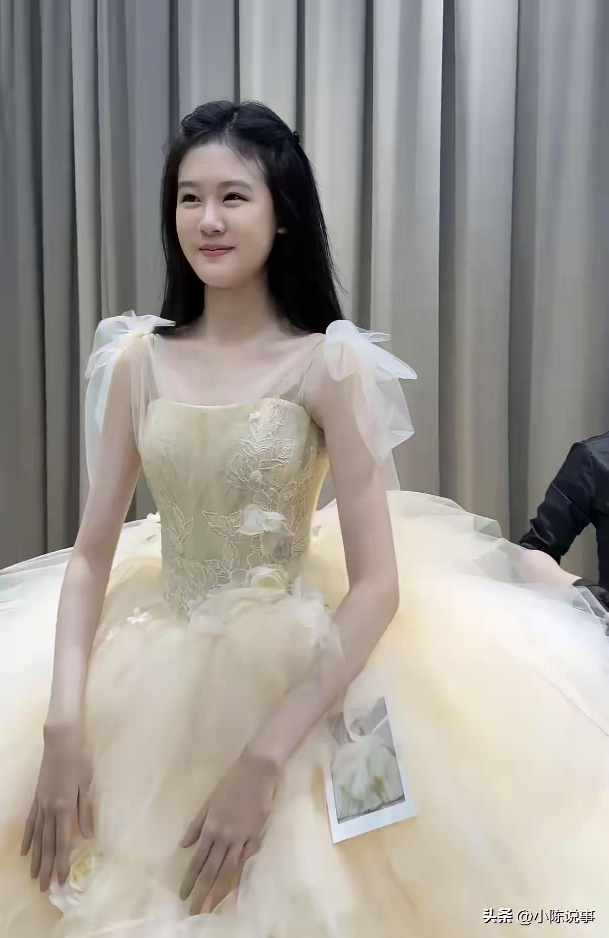 我有理由觉得，陆毅和鲍蕾没有再追生儿子，无关别的，是他们从心底里，本就不在意孩子