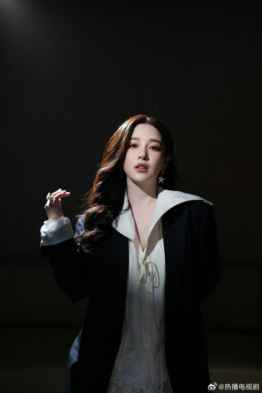 阚清子初舞台唱爱的代价阚清子初舞台锁定《爱的代价》，选歌眼光绝了！期待姐姐的深情