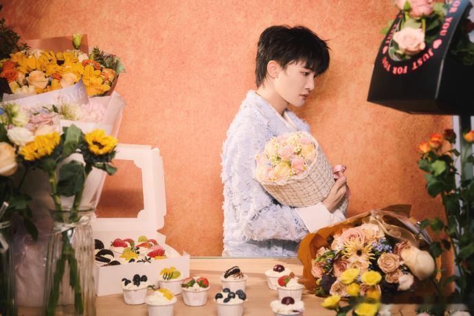 周深实体专 倒计时正式开启！《反深代词》实体专预告4月18日零点上线，万众期待，