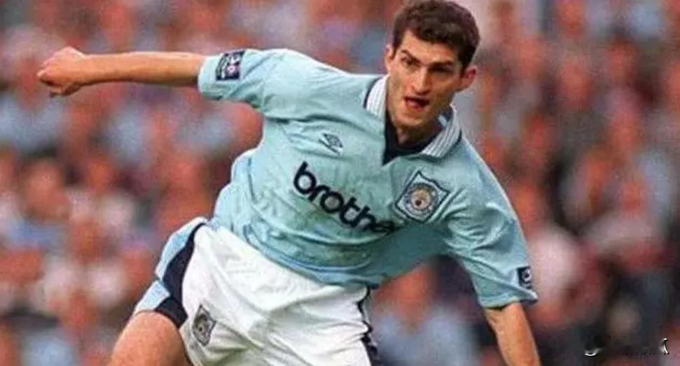 曼城快出总统了。前曼城球员米哈伊尔·卡韦拉什维利在11月27日已被格鲁吉亚梦想党