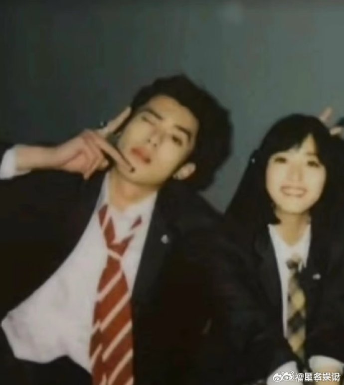 王鹤棣沈月本人认证职场发小称号 从初见搭档到多年好友，王鹤棣沈月把职场伙伴活成了