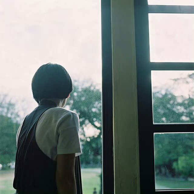 决定一个人的一生，以及整个命运的，只是一瞬之间。——歌德