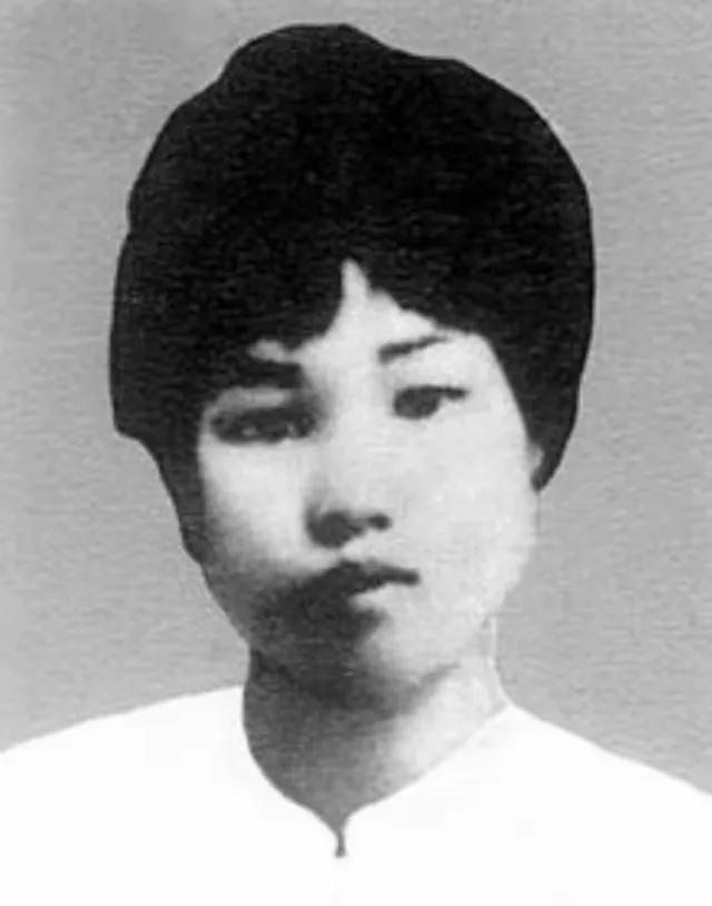 米缸里的赤胆：1927年那位母亲的生死抉择
 
1927年，她把3个孩子塞进米缸