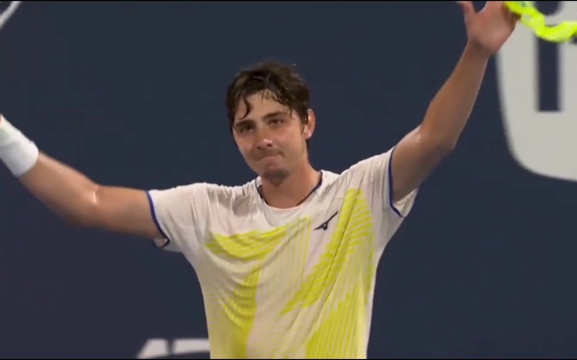 网球talking大会 迈阿密大师赛，舍甫琴科 6-7 7-6 6-3 爆冷击败