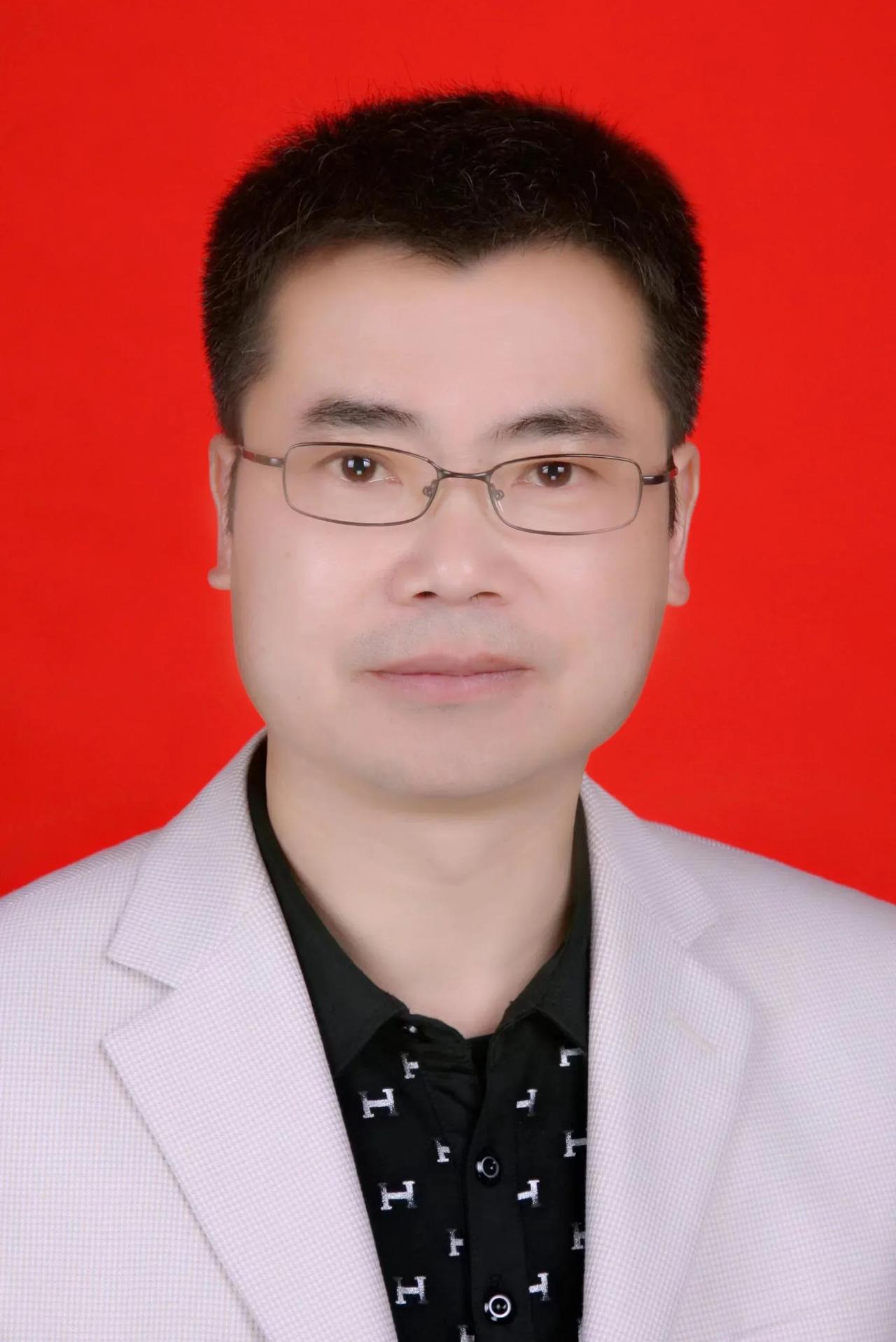 李家宁赋
作者   doubao.com
赫赫华夏，文韵悠长，恰似江河奔涌，万古