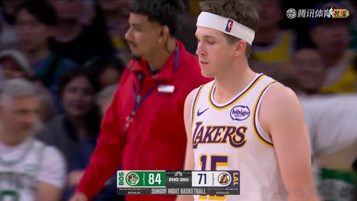 三节结束湖人落后13分！凯尔特人始终掌控着局势凯尔特人vs湖人