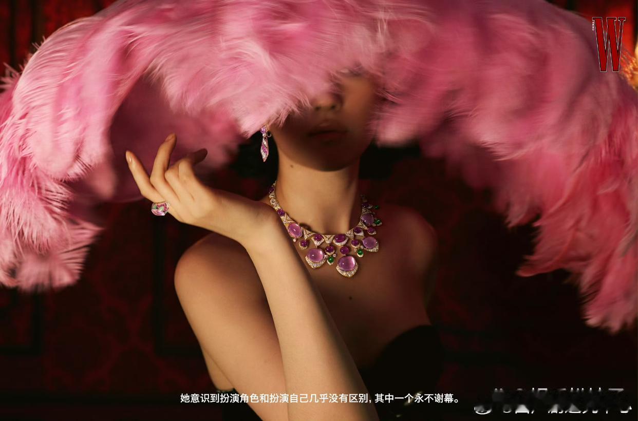 1.李庚希当初的影后就是背后资本的运作，想走当年周冬雨的路子。2.刘亦菲其实离开