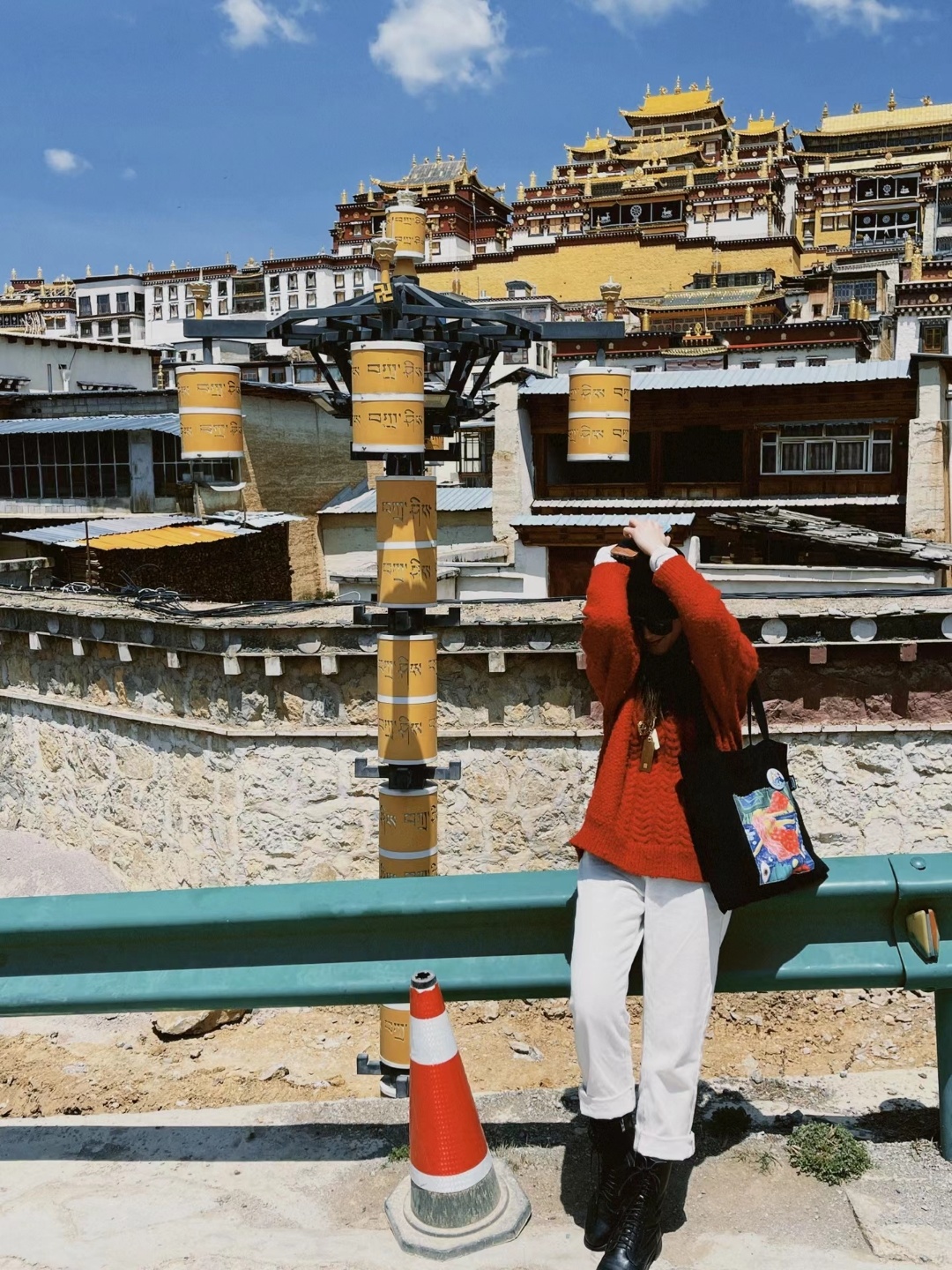 陈昊宇那五颜六色的毛衣 浓郁的秋日氛围感🍂​​​