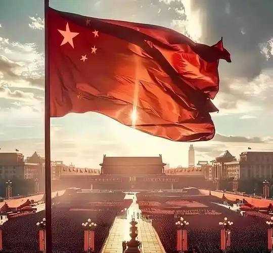 很多人骂集体主义，说它压抑个性、牺牲个人。可我最近盯着美伊那场打了半年的仗看，越