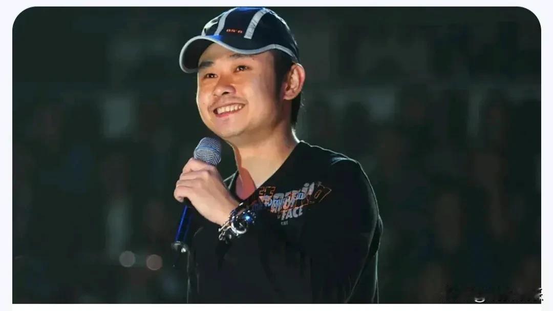 一、沉淀蓄力，期待与好奇心高涨

刀郎的归来，如同干涸大地迎来春雨，唤起了无数乐