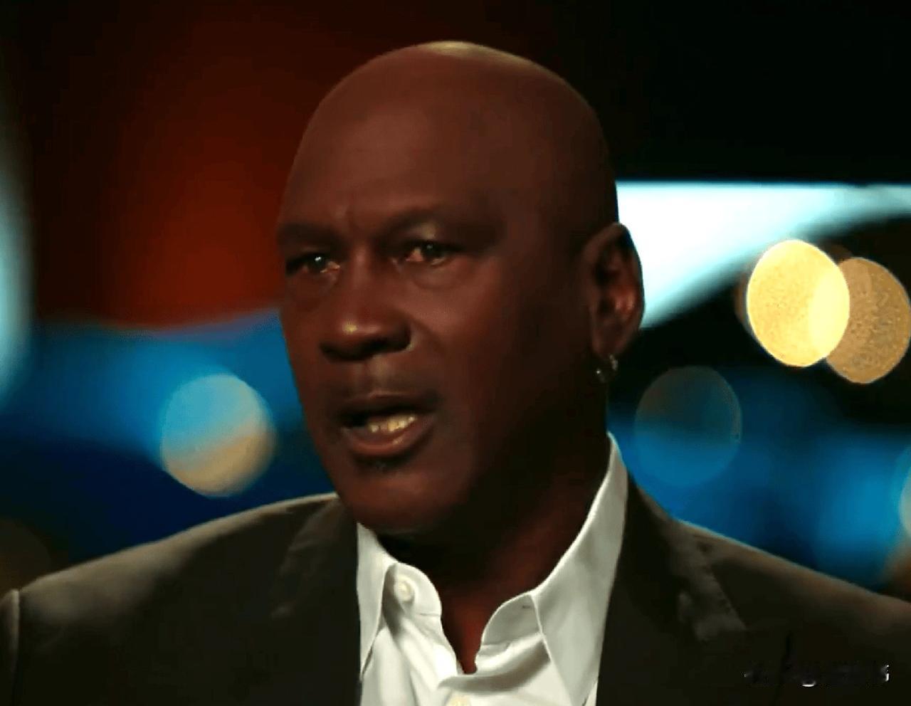 真正的热爱！乔丹谈对篮球的热爱：

“如果我开车路过街边的篮球场。”

“我看到