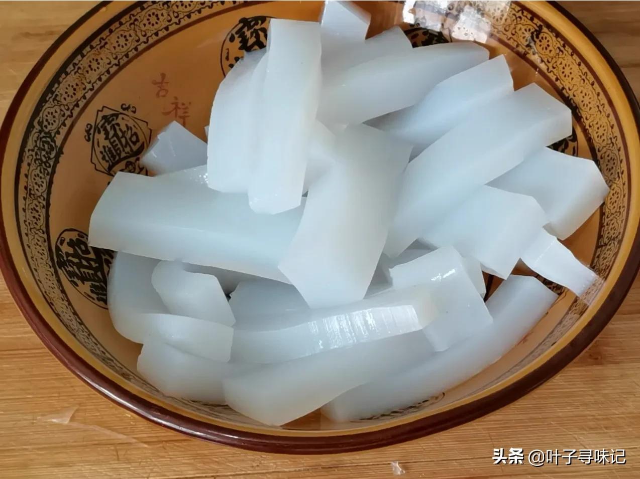 #五月吃什么# 如何拌出好吃又爽口的凉粉？厨娘教你拌凉菜技巧，做法简单，健康美味