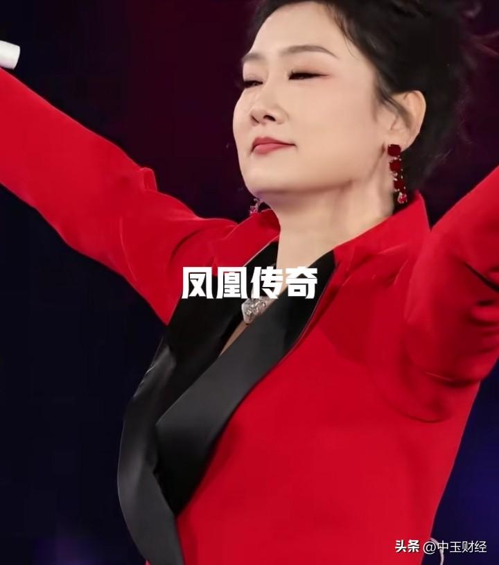 自信的玲花！

她出生在内蒙古牧区，家庭优渥，父母给了她艺术熏陶和音乐激情。毕业