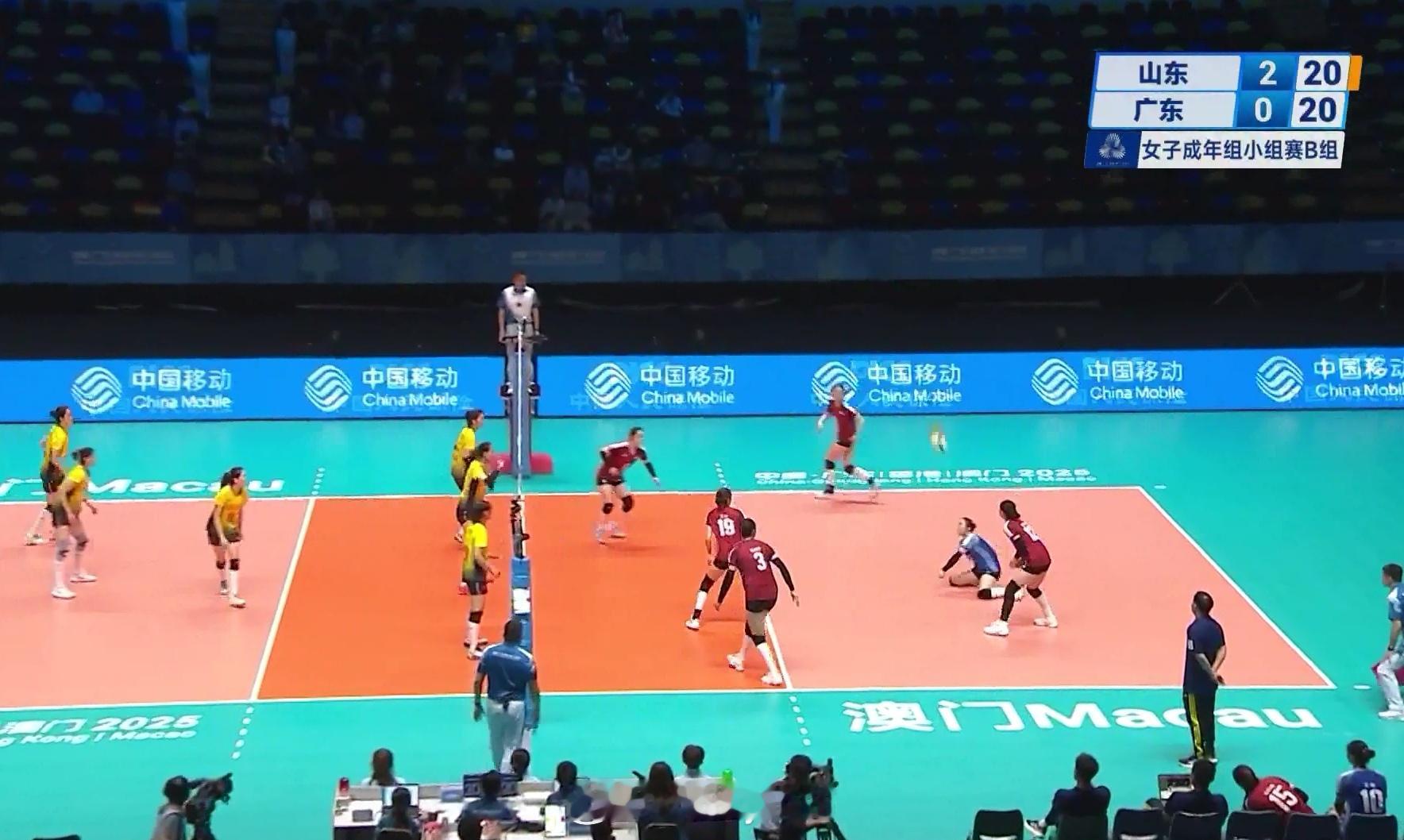 女排小组赛B组，山东女排3比0广东女排（25-14 25-23 25-22），山