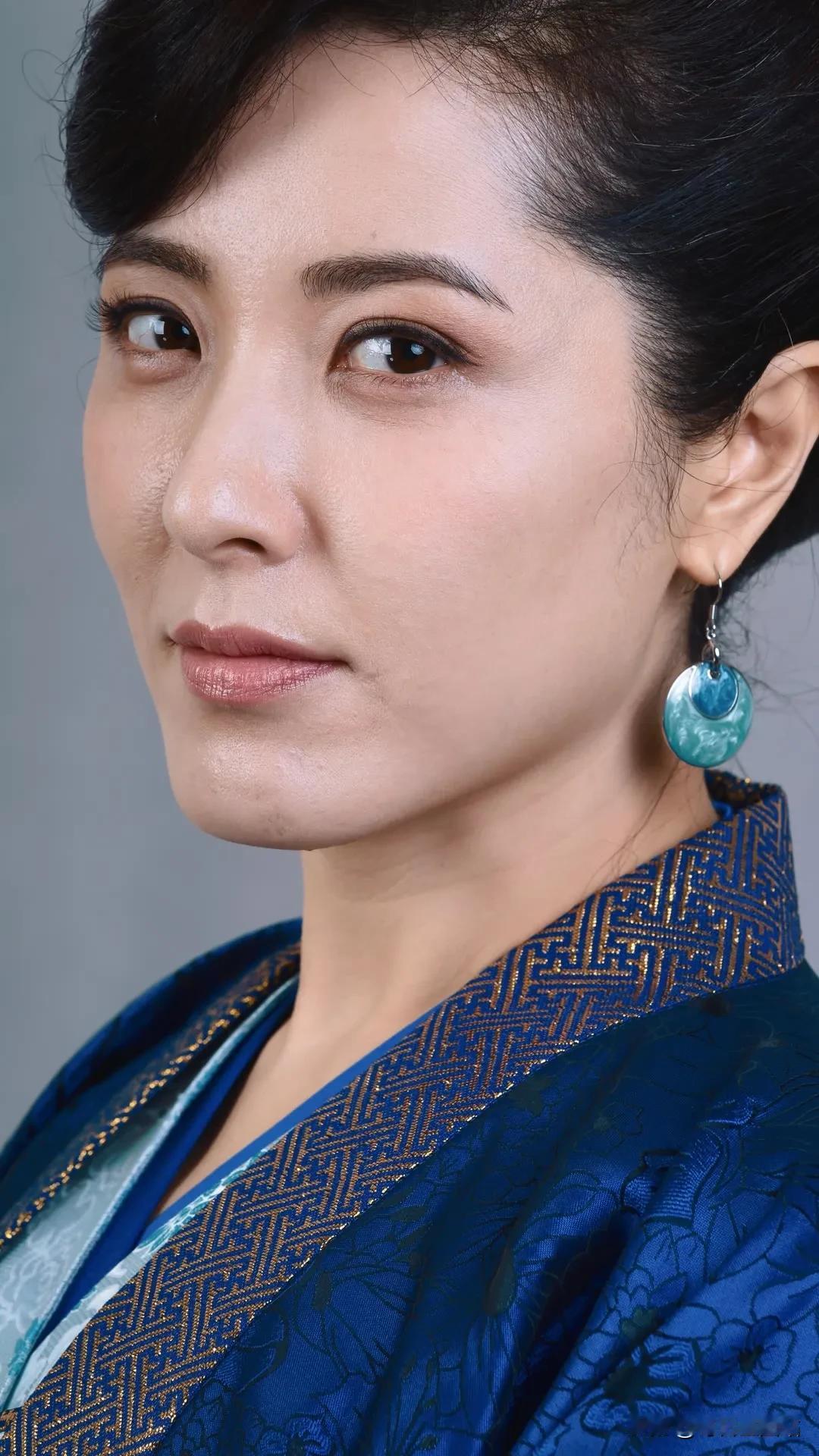 曾黎古装怼脸高清脸图 "怼脸拍 "明星高清图片 "明星脸 "