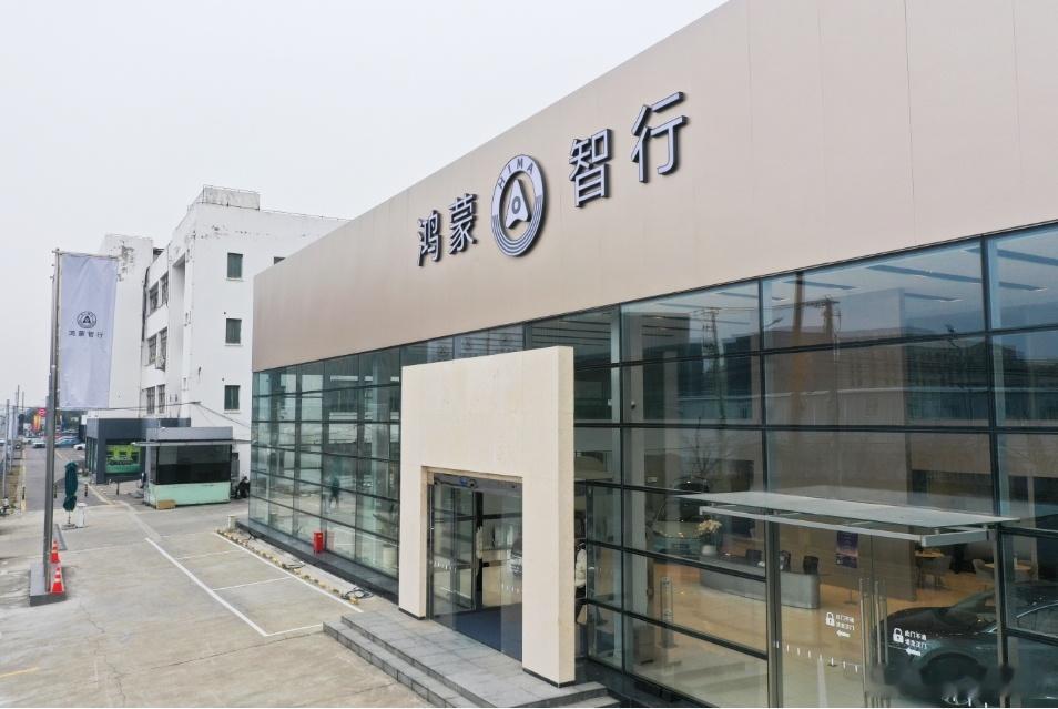 今天12月1号，这车企公布销量的速度，简直比双十二抢购还积极啊。果然，晒成绩单最