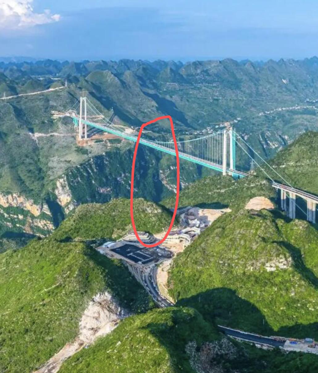 花江峡谷无绳蹦极，其实忽略了一个重大问题。

那就是实验人员采用150和200斤