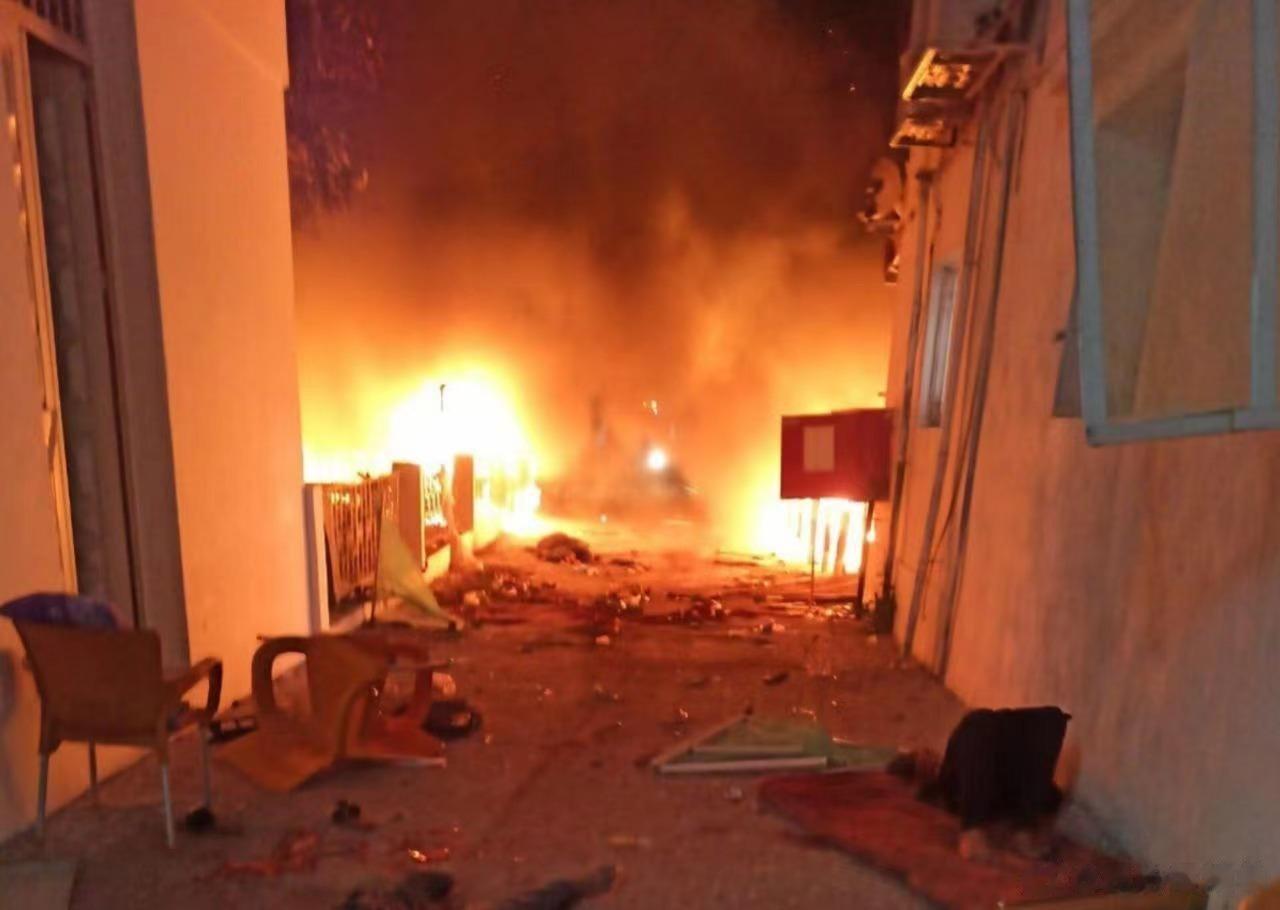 加沙中部的阿赫利·阿拉比医院遭遇袭击发生巨大爆炸，以色列和哈马斯互相指责是对方干