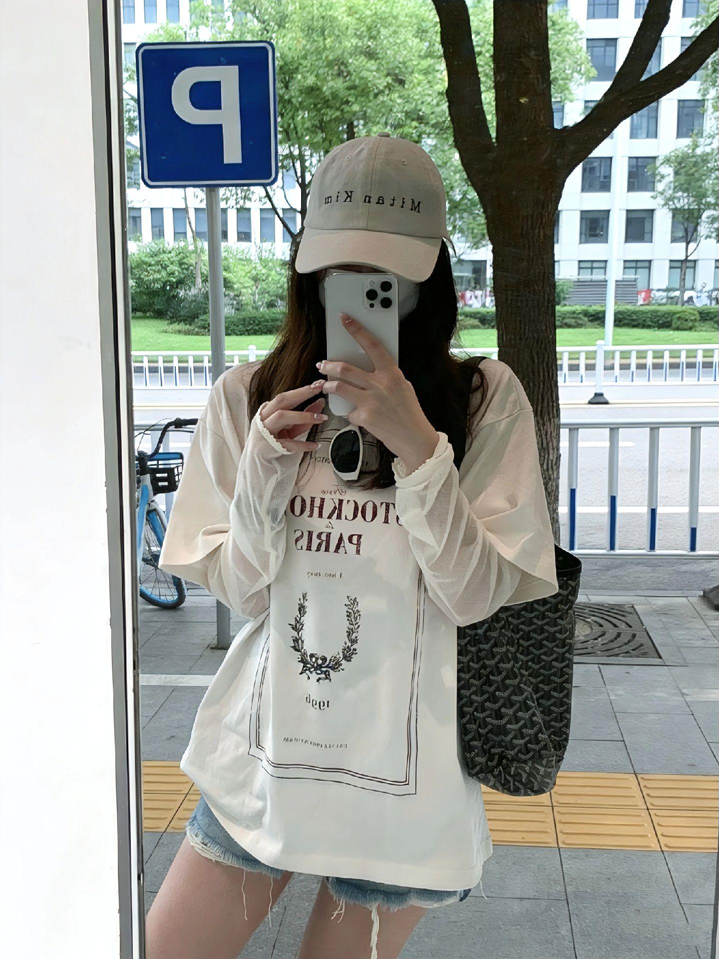 白T穿出氛围感。