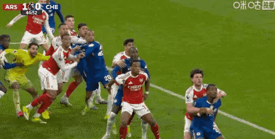 哪有挤地铁不买票的！伦敦的地铁还是太挤了啊！这次轮到阿森纳和切尔西了！就这角球战