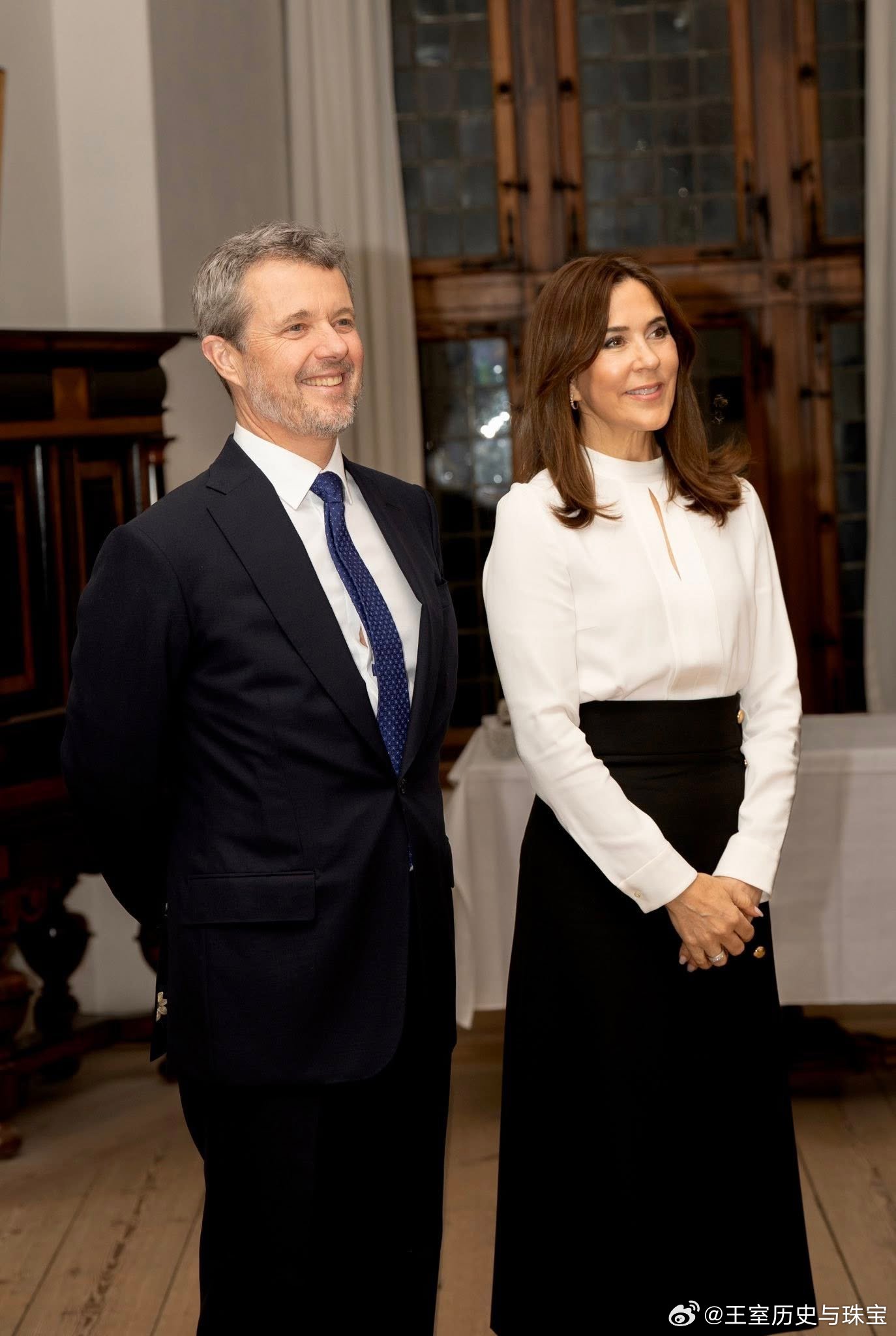 新闻 2026.3.5 丹麦国王夫妇在克伦堡宫举办晚宴，邀请丹麦300多位名誉领