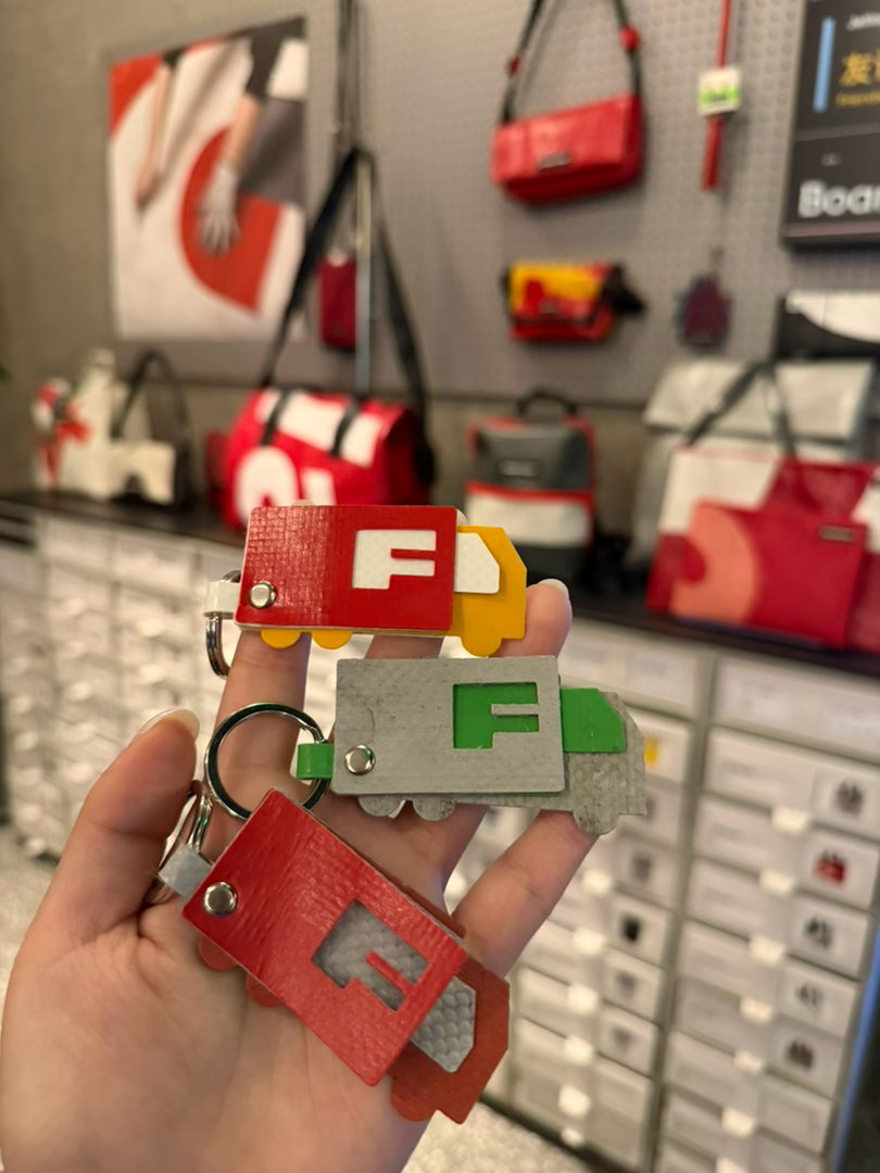 本手残党来体验卡车 F-AKER，自己做得钥匙扣当然有意义了。📍Jet lag