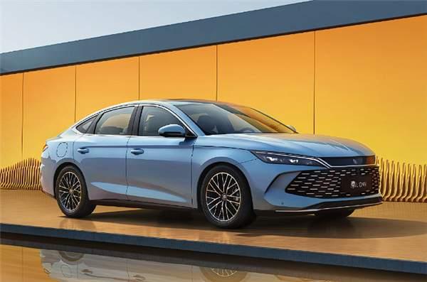 比亚迪OTA油耗实测：诚意之外，老车主的升级权不该缺位
100位秦L车主、覆盖南