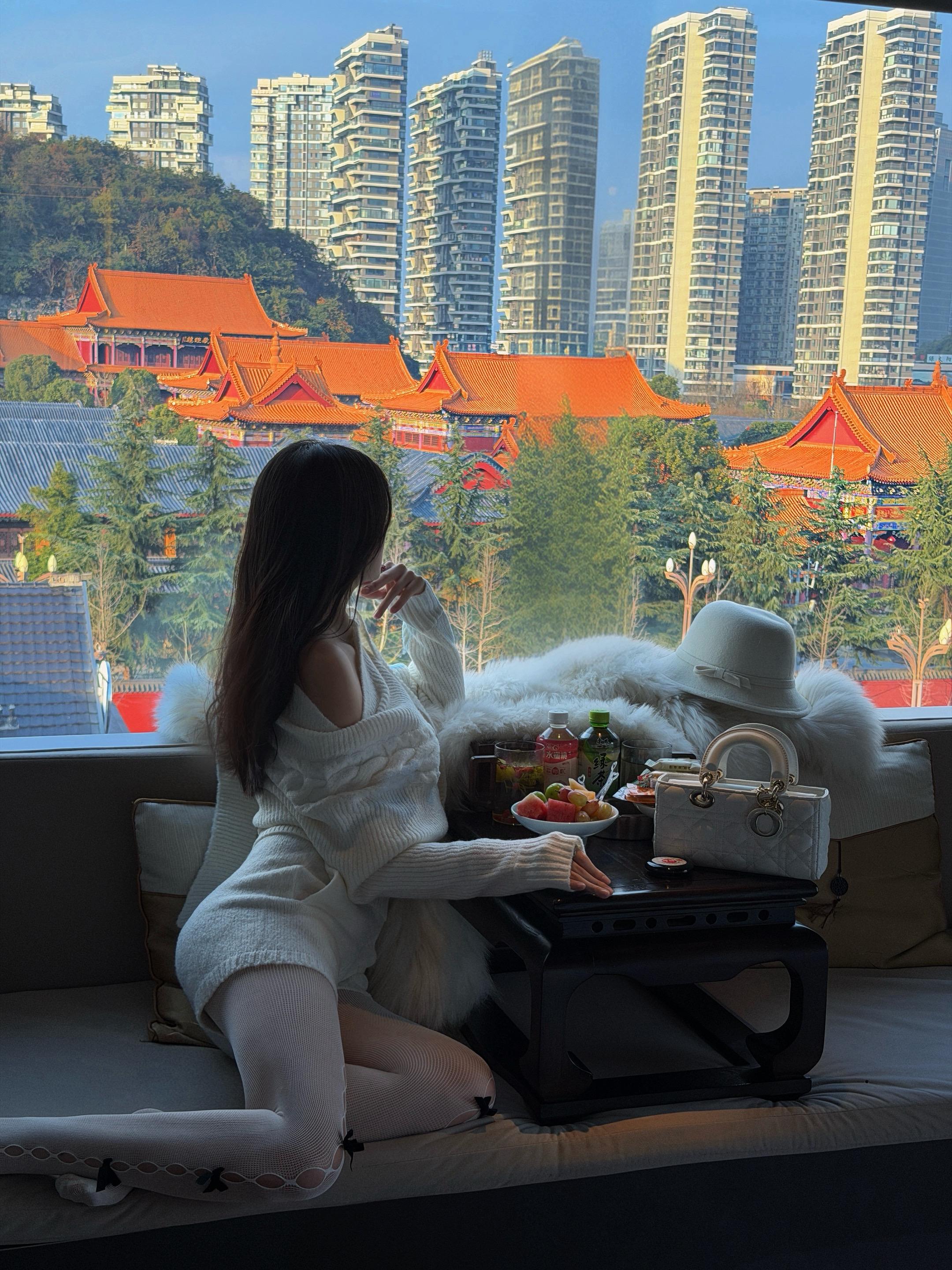 生命里的有些缘分到底是幸运还是诅咒。悬在头顶的达摩克利斯之剑 我请你高...