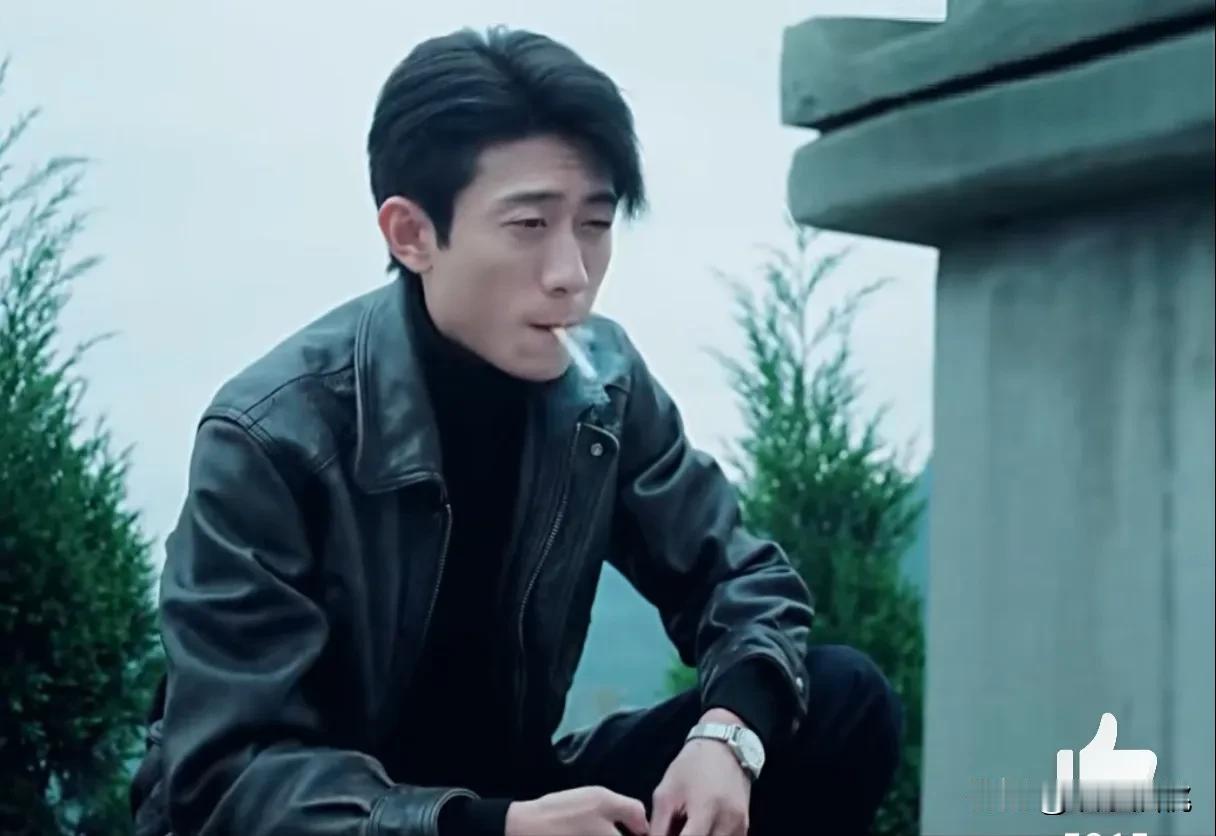 同样都是抽烟的戏，《重案六组：消失的警号》中的张一山，与王宝强和王志文比一比，相