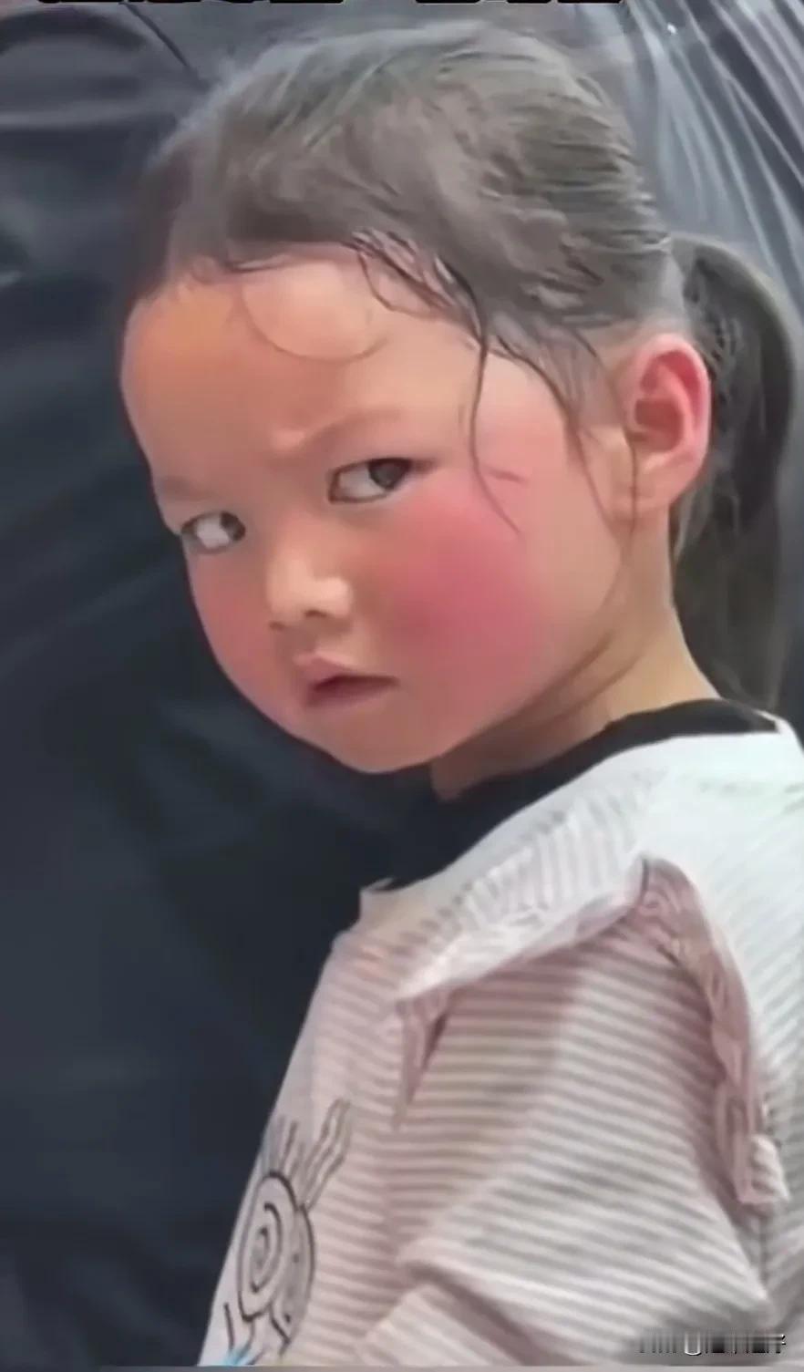 一波三折的空运!
       由于美国那边反映说，我们公司出到美国的产品中，有