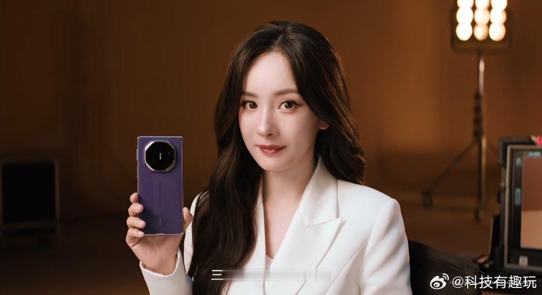 三折叠怎么折都全面华为真的是越来越会了！Mate XTs非凡大师新增的白色和紫色
