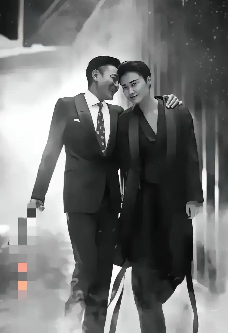 为什么李宇春都40多岁了，还是像个假小子一样，不谈恋爱，不结婚，不生小孩？ ​​