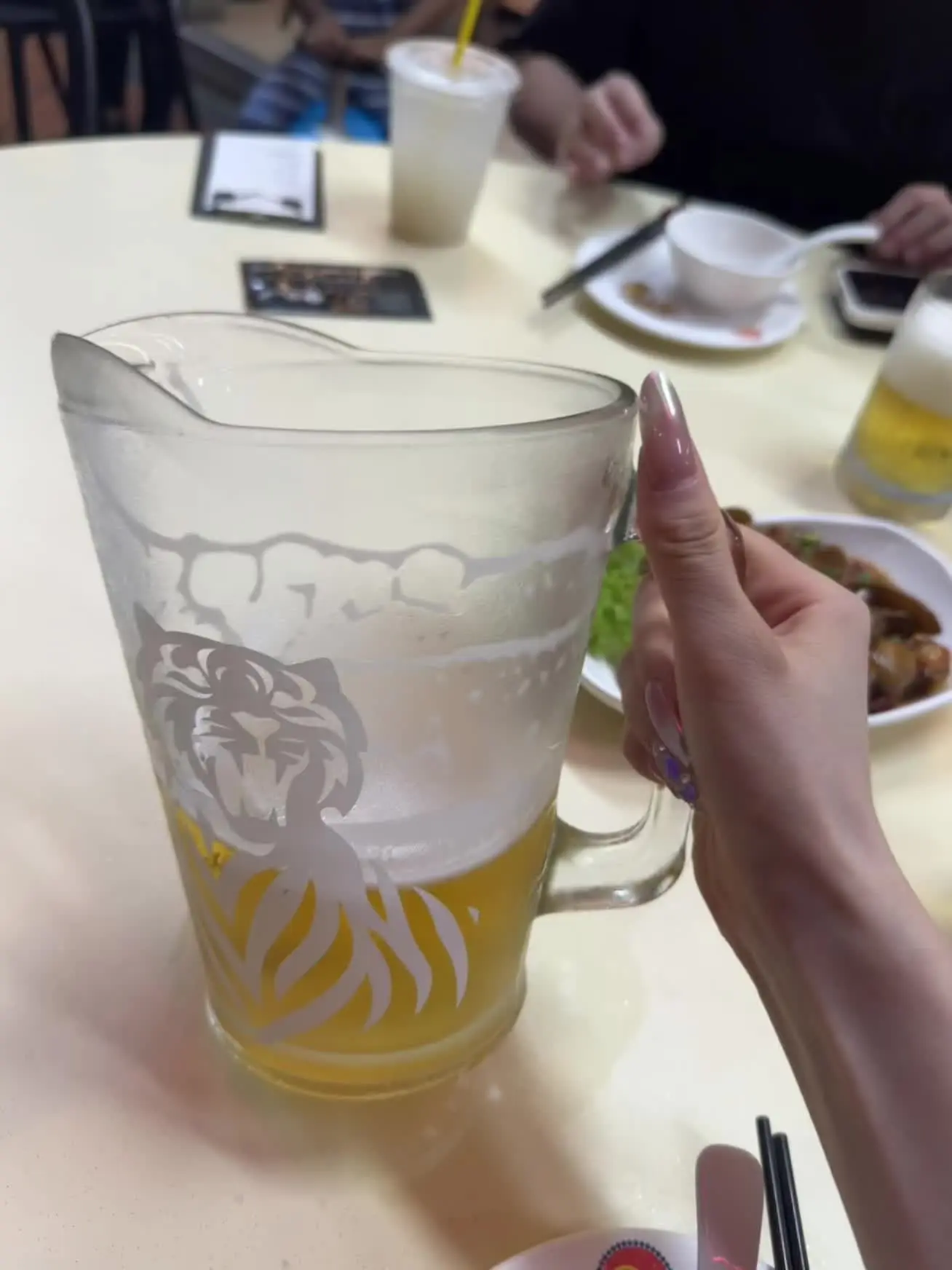 今天尊嘟只喝一杯