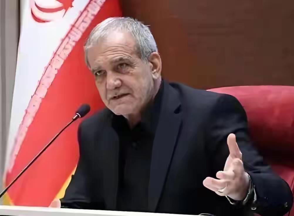 伊朗万吨大船冲向美军封锁线，特朗普暴怒！美官员干脆点中国的名

4月19日，伊朗