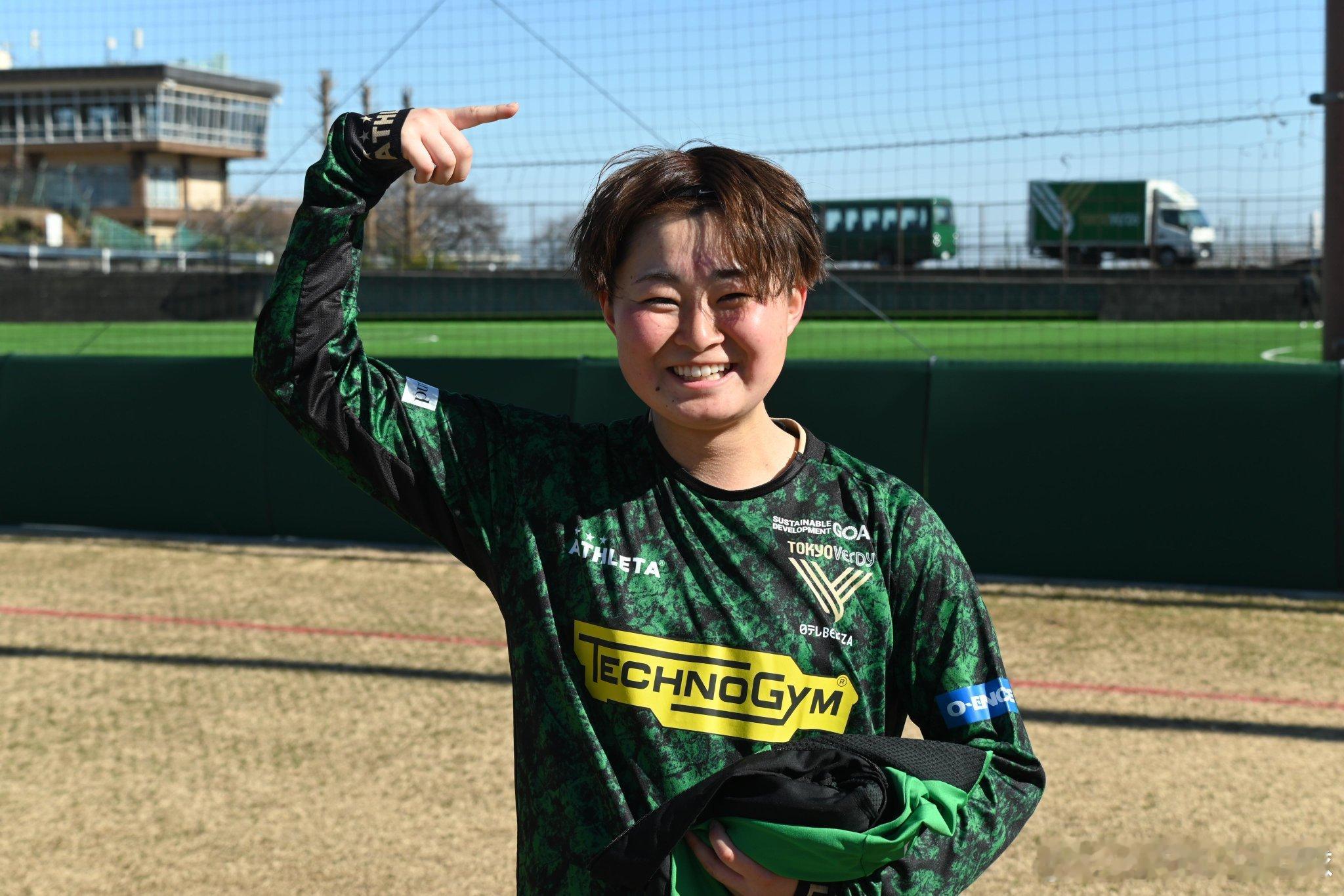 weleague 这算新发型